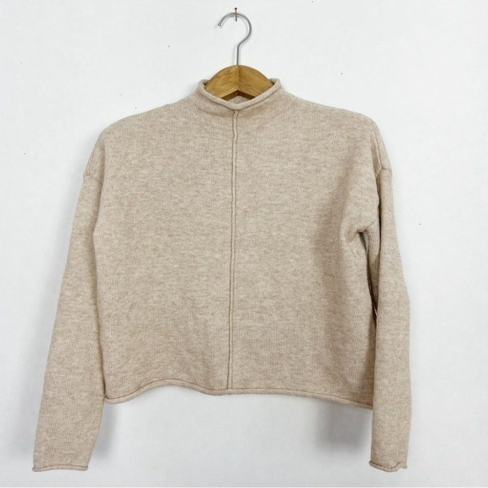 NWOT SEVEN SISTERS Slightly Cropped Sweater Drop Long‎ Sleeve Small